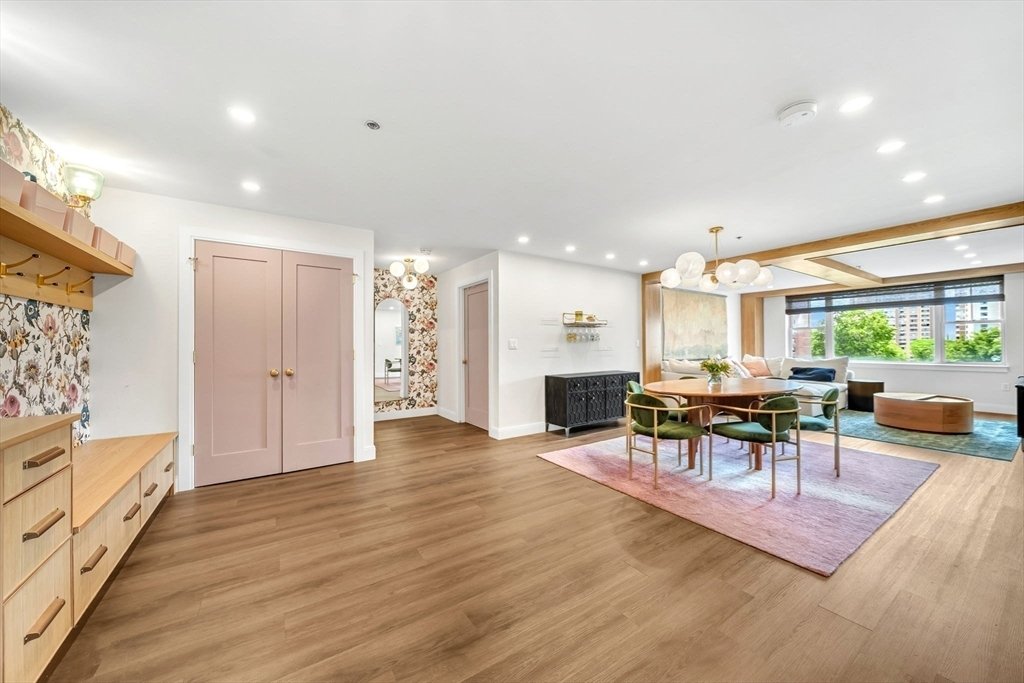Co Op in Boston, Massachusetts, United States 3 - 18133254