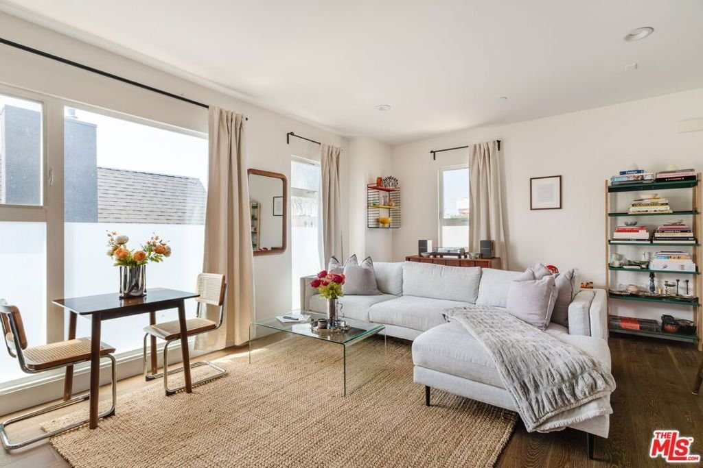 Townhouse in Los Angeles, California, United States 2 - 18132538