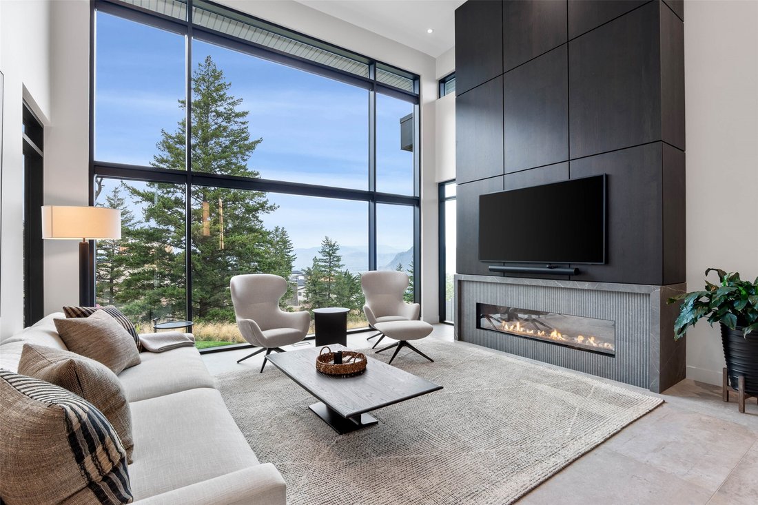 House in Kamloops, British Columbia, Canada 2 - 18133280