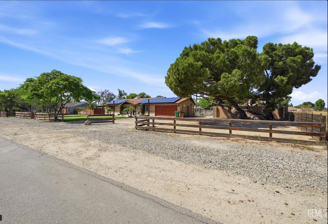 House in Bakersfield, California, United States 5 - 18134128