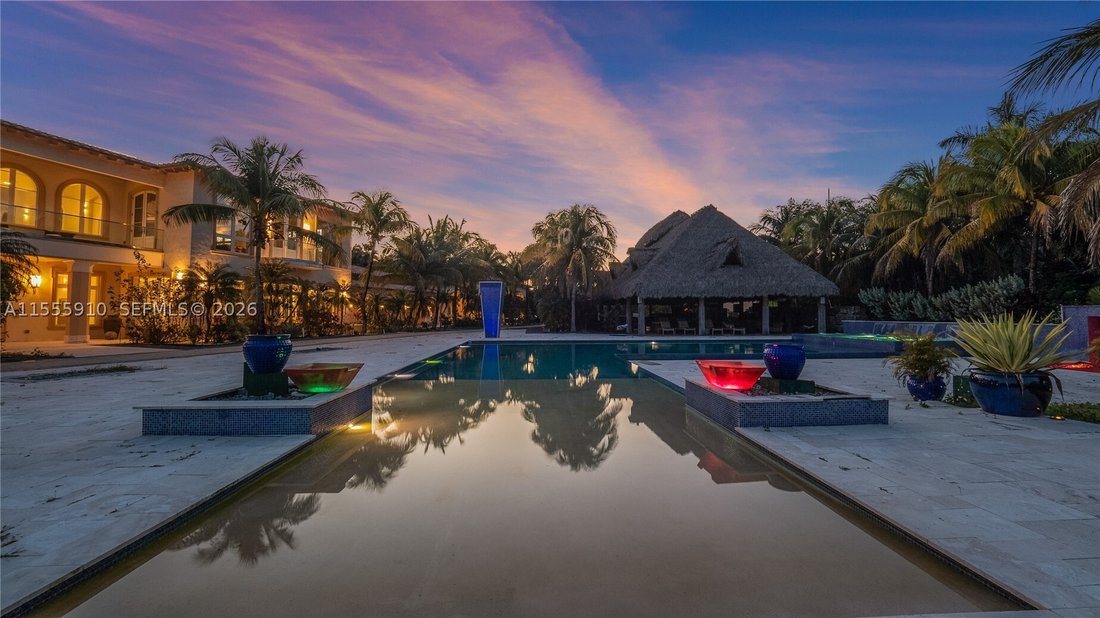 House in Miami, Florida, United States 5 - 16641069