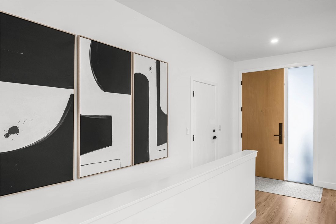 Townhouse in Kamloops, British Columbia, Canada 4 - 18133272