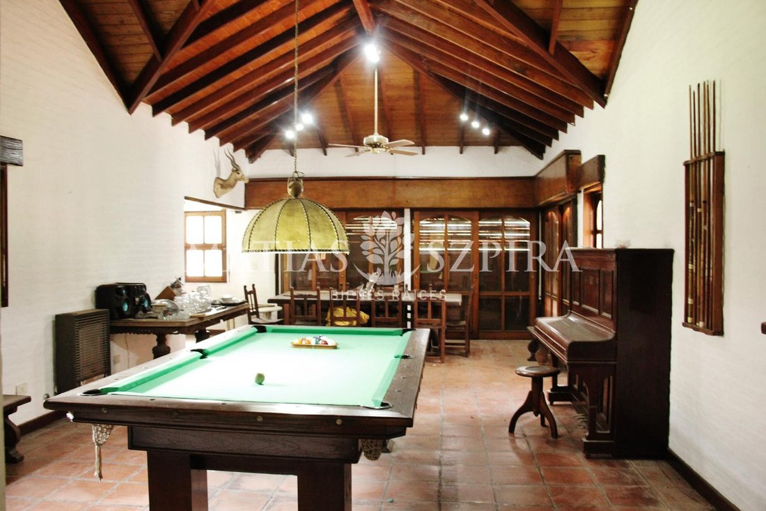 House in Villa Udaondo, Buenos Aires Province, Argentina 4 - 18133385