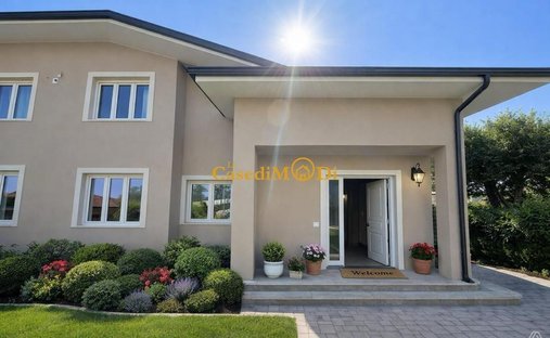 Country House in Fiumetto, Pietrasanta, Italy 1