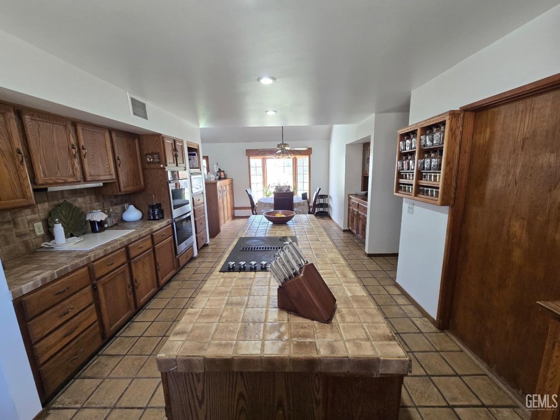 House in Bakersfield, California, United States 5 - 18134120