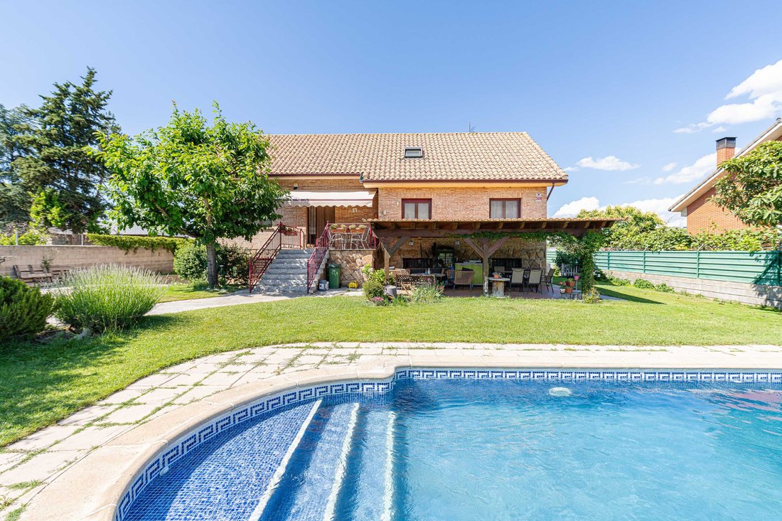House in Guadarrama, Comunidad de Madrid, Spain 1 - 18133381