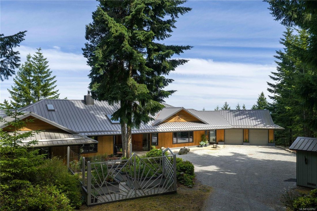 House in Saltspring Island, British Columbia, Canada 3 - 18133275
