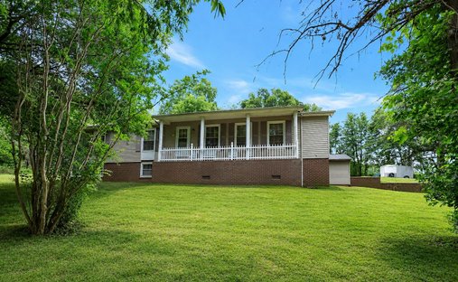 House in Cottontown, Tennessee, United States 1