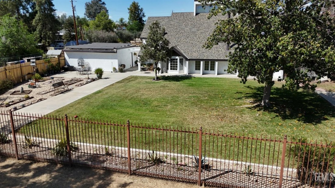 House in Bakersfield, California, United States 4 - 18134120