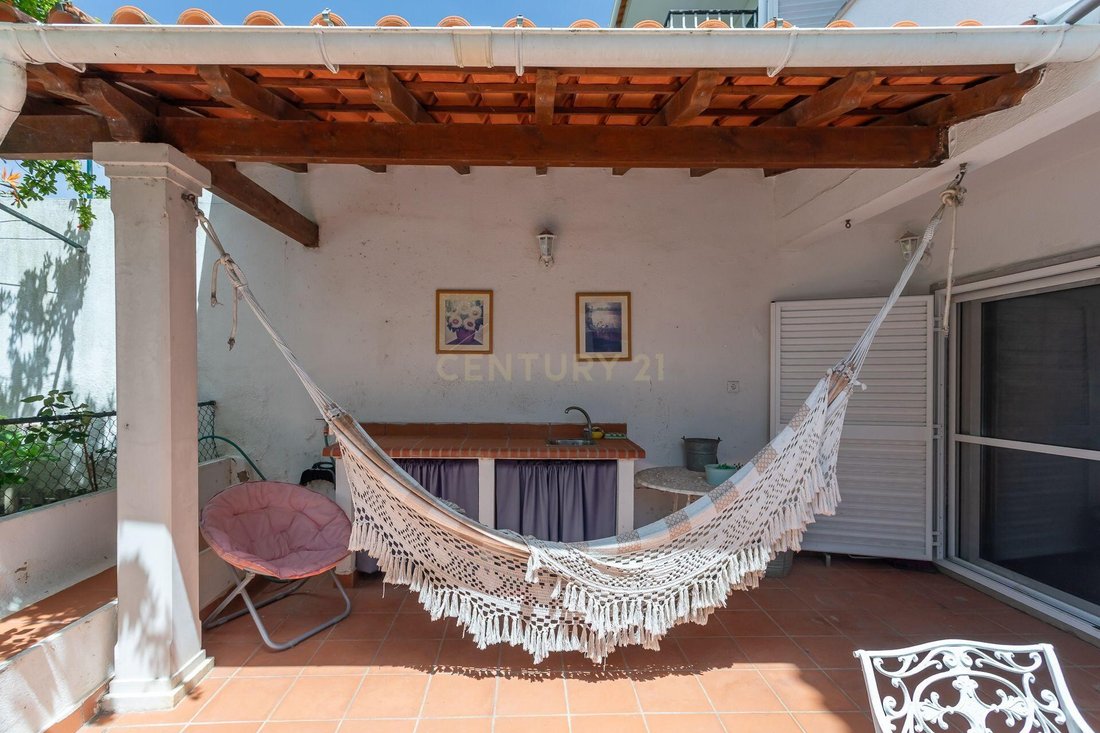 Villa in Carcavelos e Parede, Lisbon, Portugal 1 - 18133286
