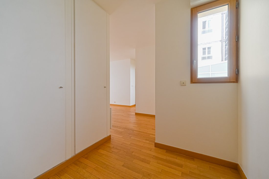 Apartment in Léon-Blum Folie-Regnault, Paris 11e Arrondissement, Paris 5 - 18132289