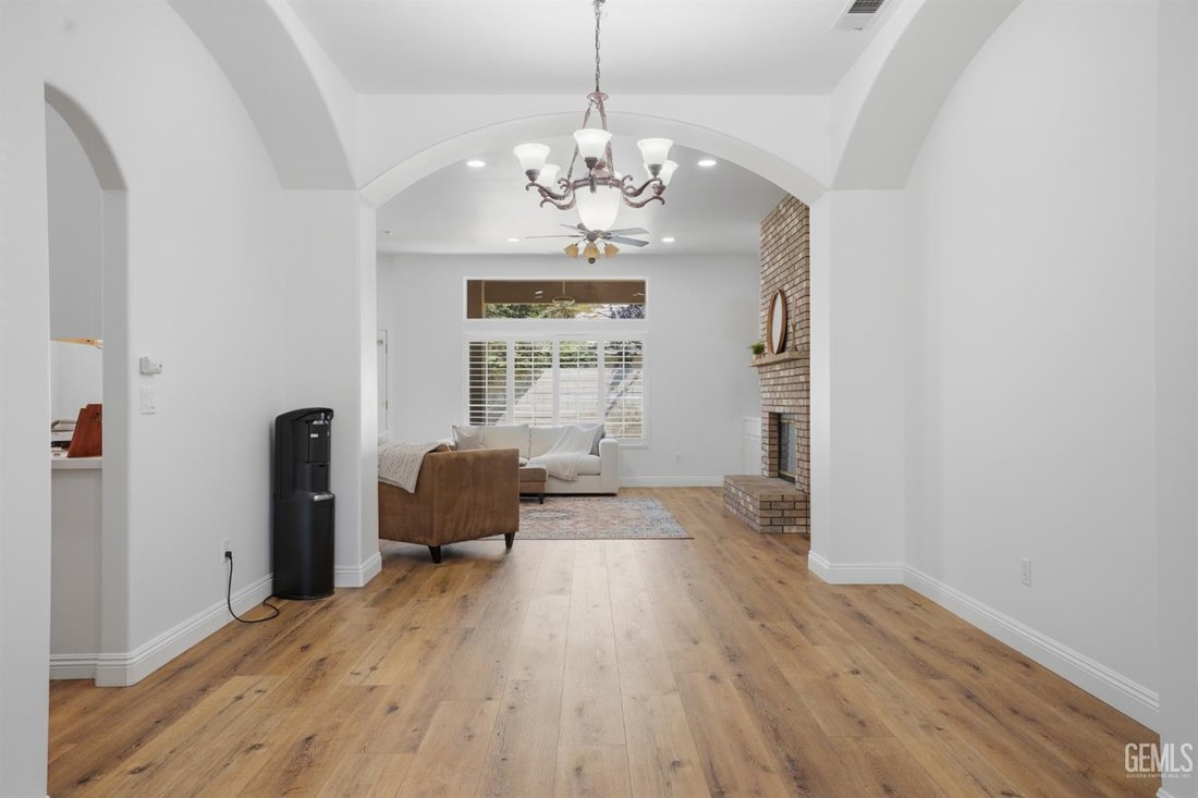 House in Bakersfield, California, United States 5 - 18134116