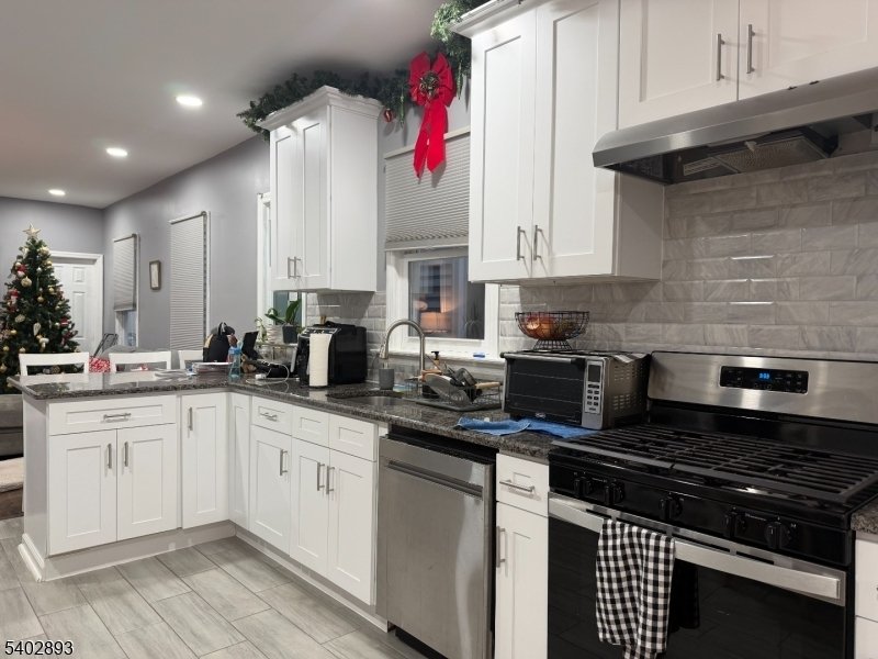 Apartment in Elizabeth, New Jersey, United States 2 - 18134083