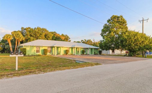 House in Buckhead Ridge, Florida, United States 1