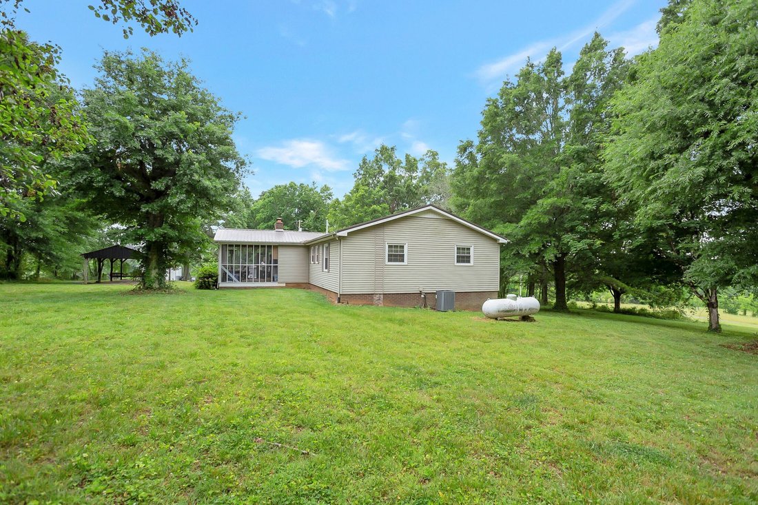 House in Cottontown, Tennessee, United States 4 - 18132222