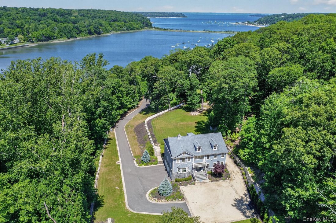 House in Cold Spring Harbor, New York, United States 1 - 18131542
