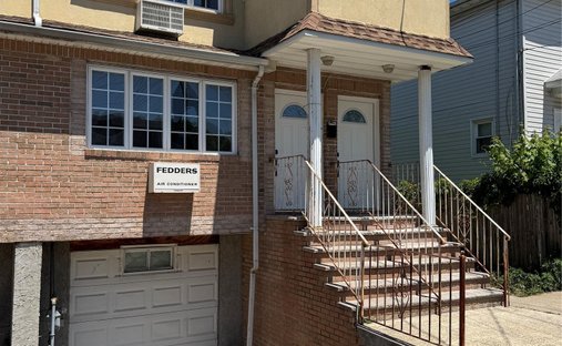 House in New York, New York, United States 1