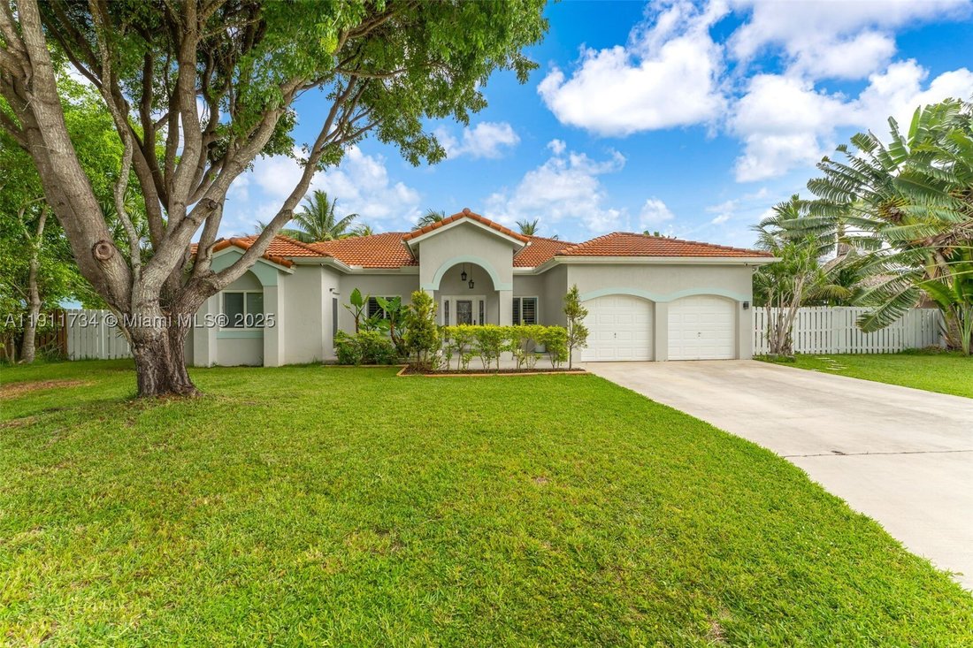 House in Miami, Florida, United States 3 - 17205882
