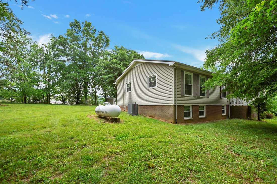 House in Cottontown, Tennessee, United States 5 - 18132222