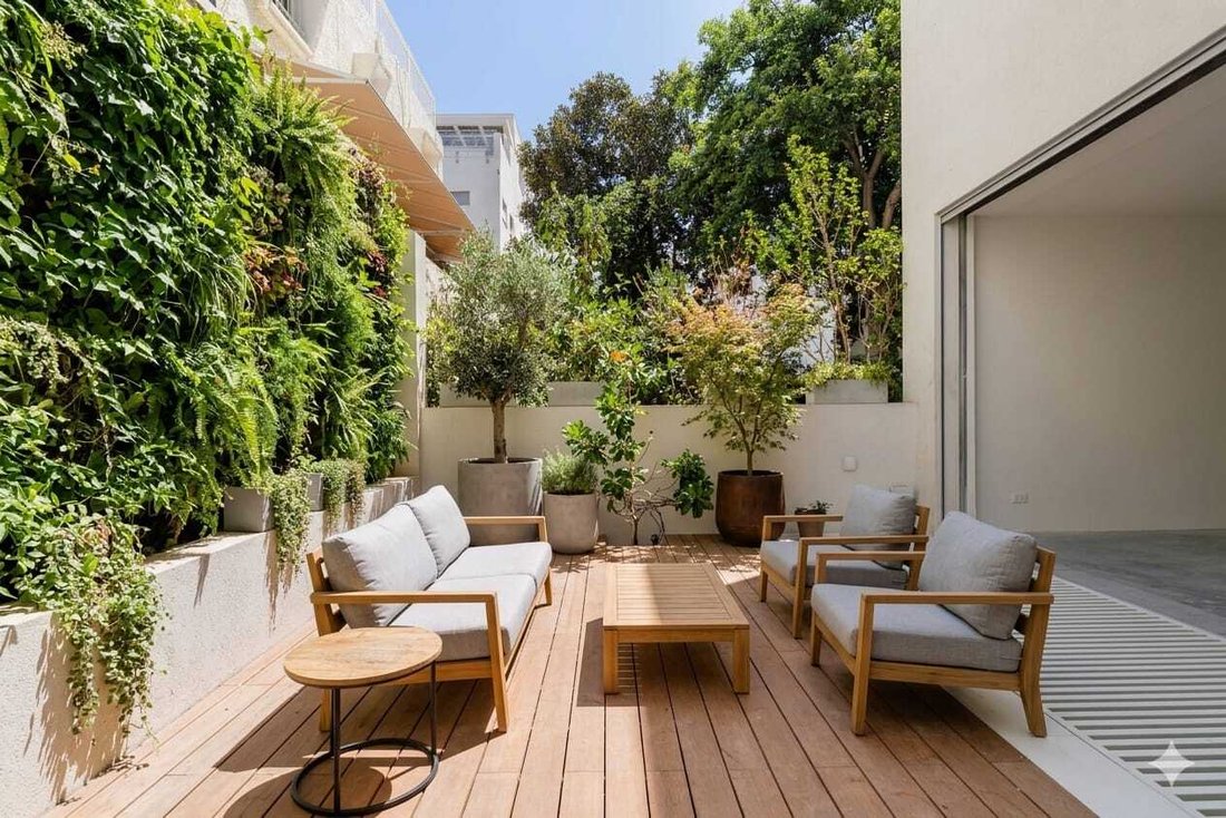 Townhouse in Tel Aviv-Yafo, Tel Aviv District, Israel 3 - 18140723