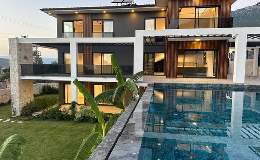 Villa à Ölüdeniz, Muğla, Turquie 1