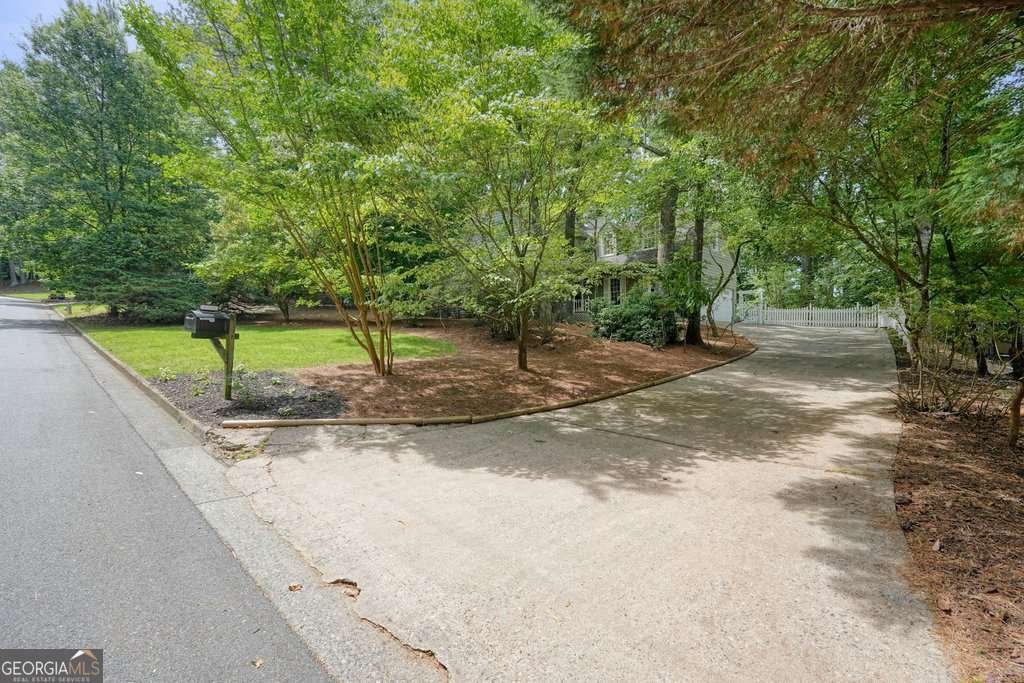 House in Roswell, Georgia, United States 2 - 18141373