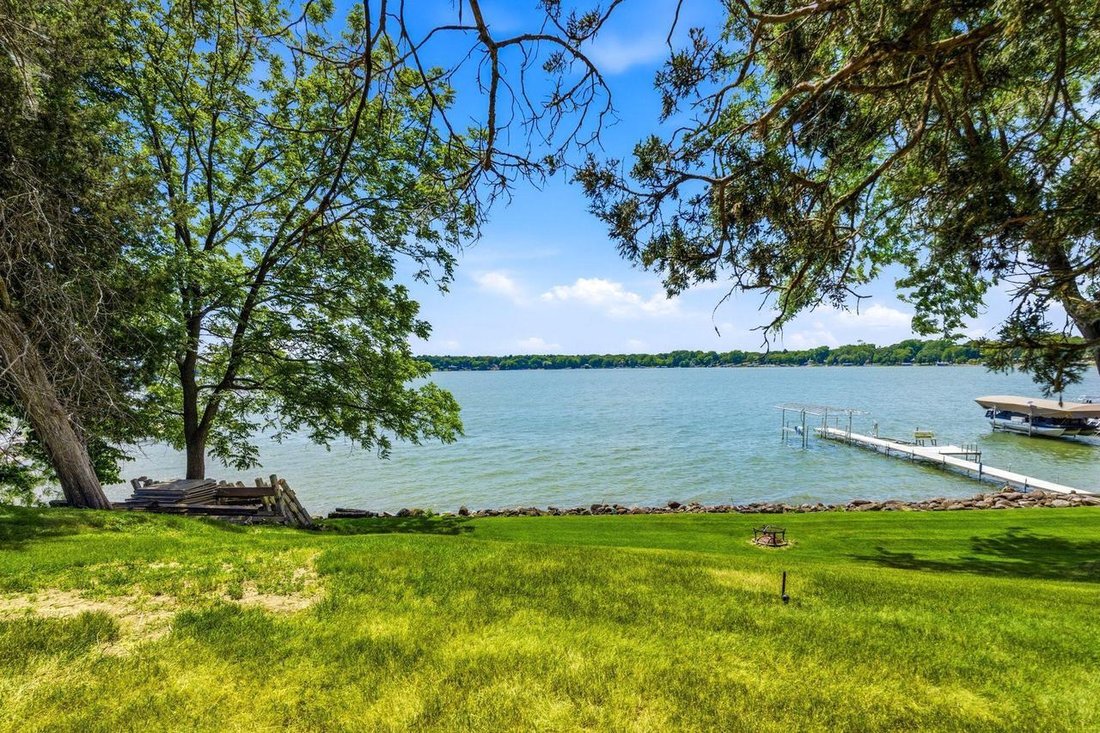 House in Okauchee Lake, Wisconsin, United States 2 - 18141368