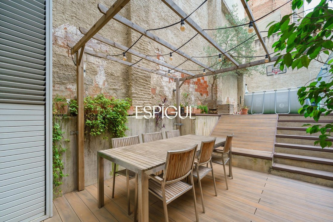 Villa in Sants-Montjuic, Barcelona, Spain 1 - 18140720