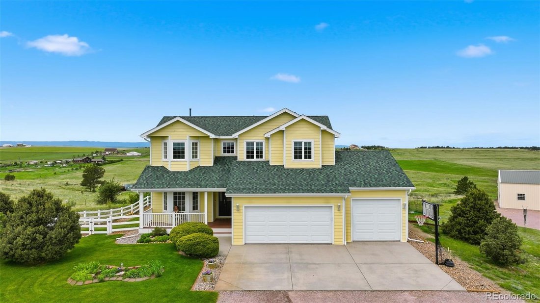 House in Elizabeth, Colorado, United States 3 - 18141722
