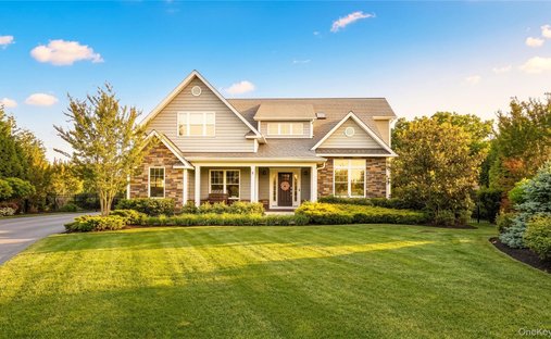 House in East Moriches, New York, United States 1