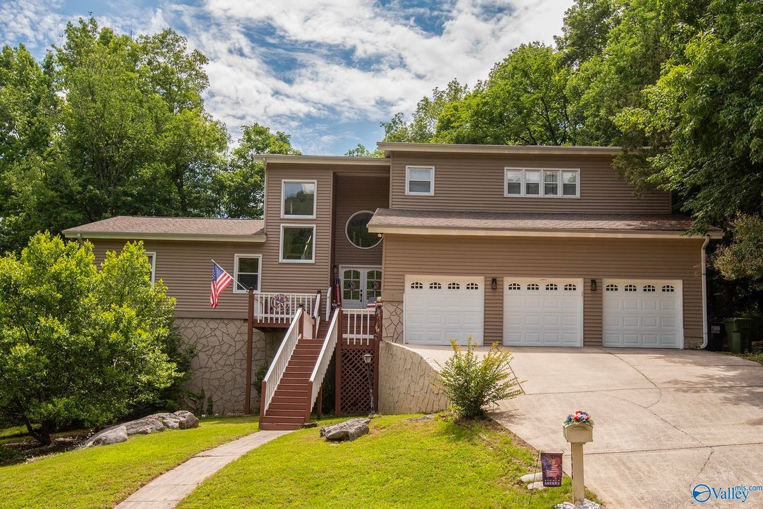 House in Redstone Arsenal, Alabama, United States 1 - 18141017