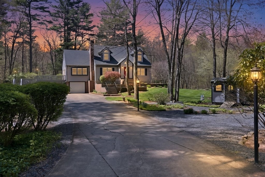 House in Berkley, Massachusetts, United States 2 - 18141811
