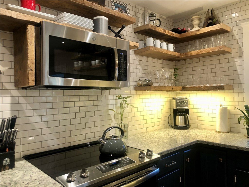 House in Westerly, Rhode Island, United States 4 - 18116613