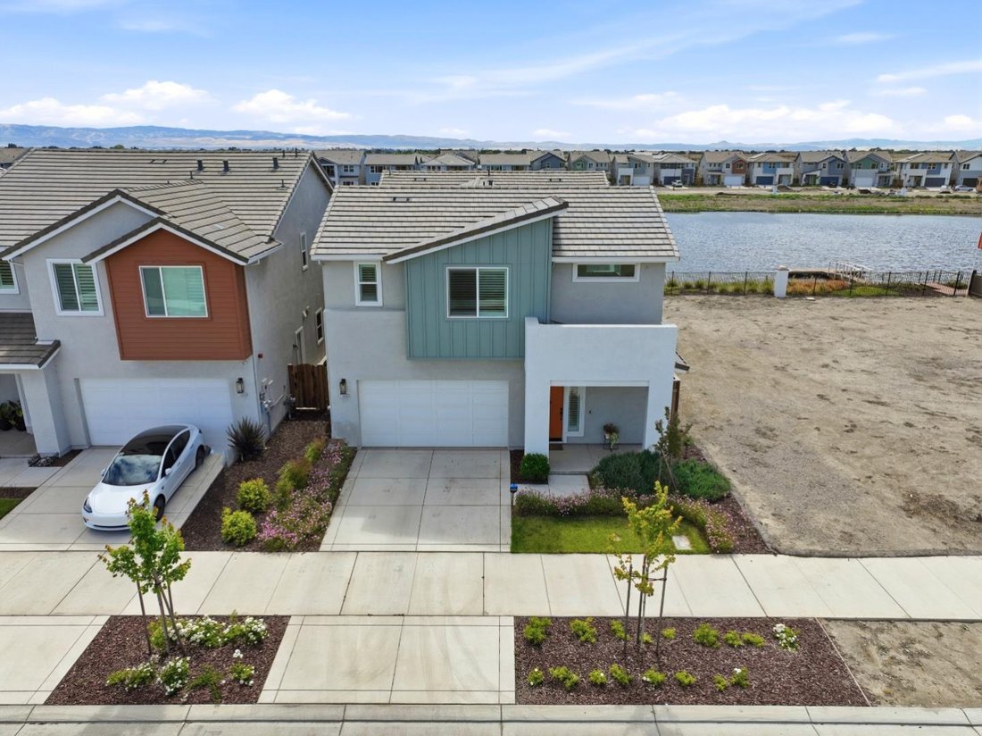 House in Lathrop, California, United States 1 - 18140733
