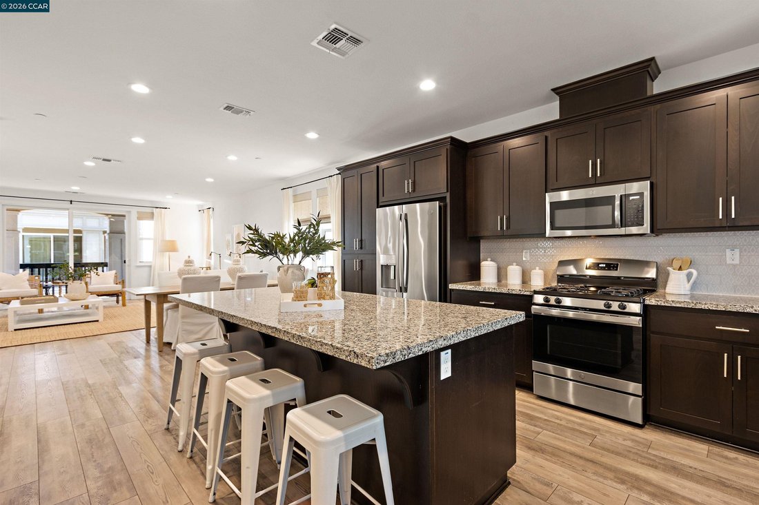 Townhouse in Pleasant Hill, California, United States 1 - 18140748