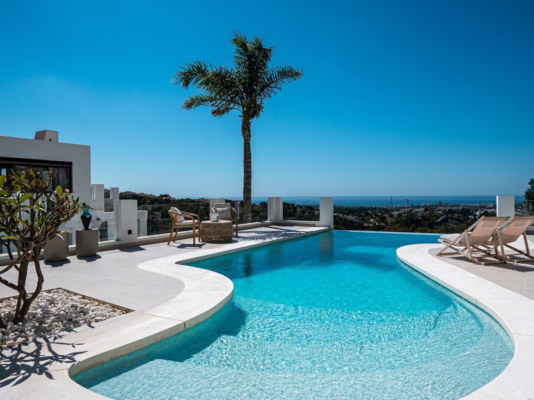 Villa in Nueva Andalucia, Marbella, Spain 2 - 18141541