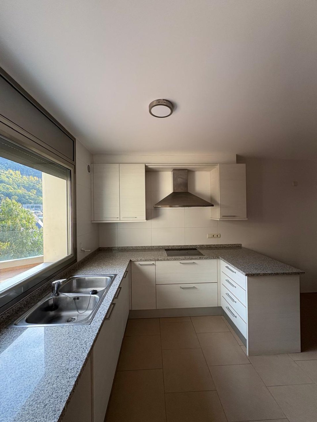 Apartment in Escaldes-Engordany, Escaldes-Engordany, Andorra 4 - 18141507