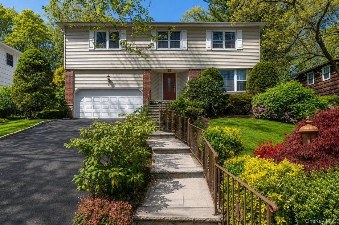 House in New Rochelle, New York, United States 1 - 18140882