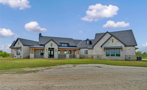 Farm Ranch in Rio Vista, Texas, United States 1