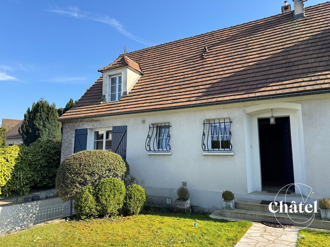 House in Senlis, Hauts-de-France, France 1 - 18142104