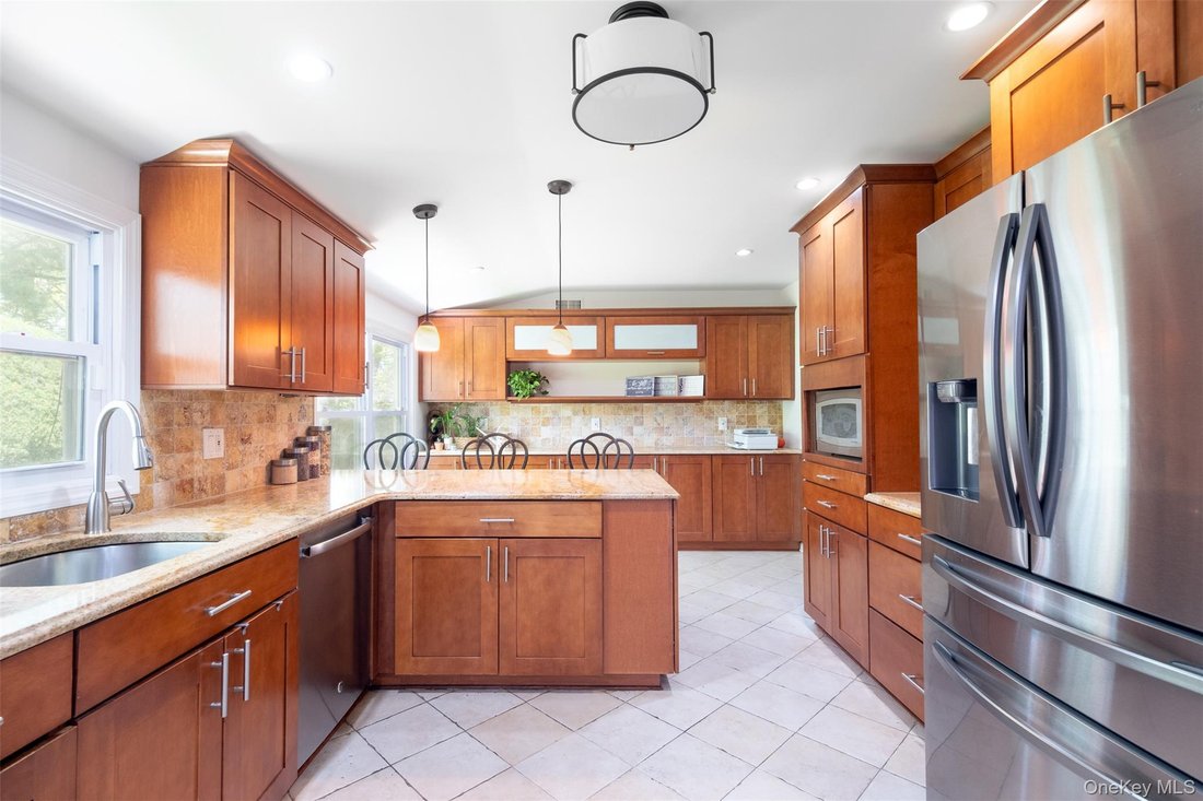 House in New Rochelle, New York, United States 3 - 18140882