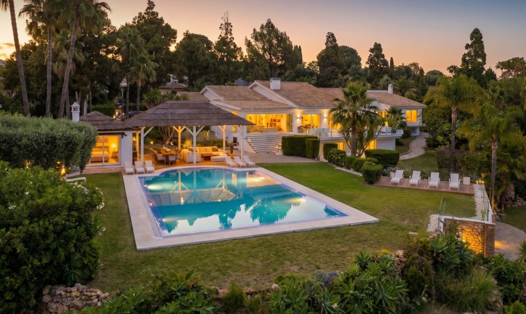Villa in Marbella, Andalusia, Spain 1 - 18142470