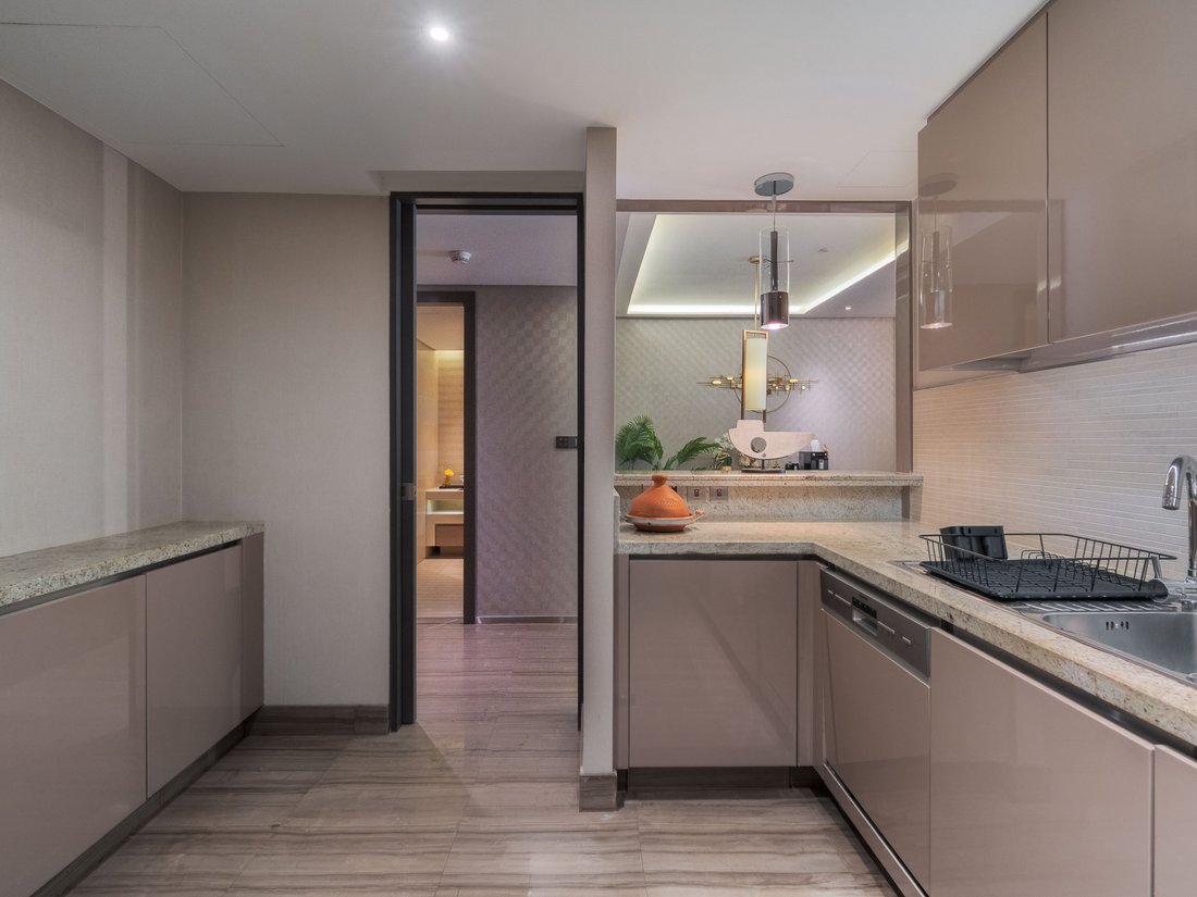 Apartment in Umm Hurair, Dubai, United Arab Emirates 3 - 18127361