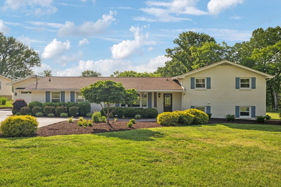House in Hendersonville, Tennessee, United States 5 - 18140897