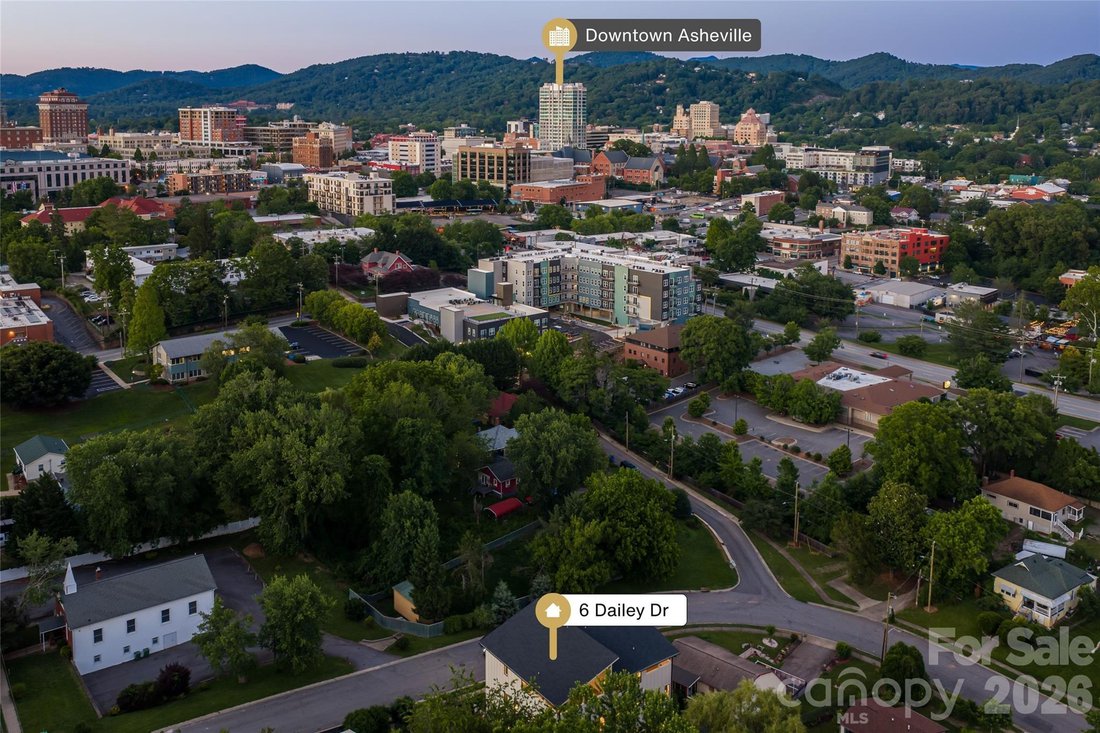 House in Asheville, North Carolina, United States 4 - 18141714