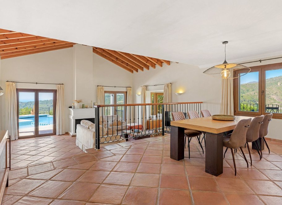 Villa in Marbella, Andalusia, Spain 5 - 18142497