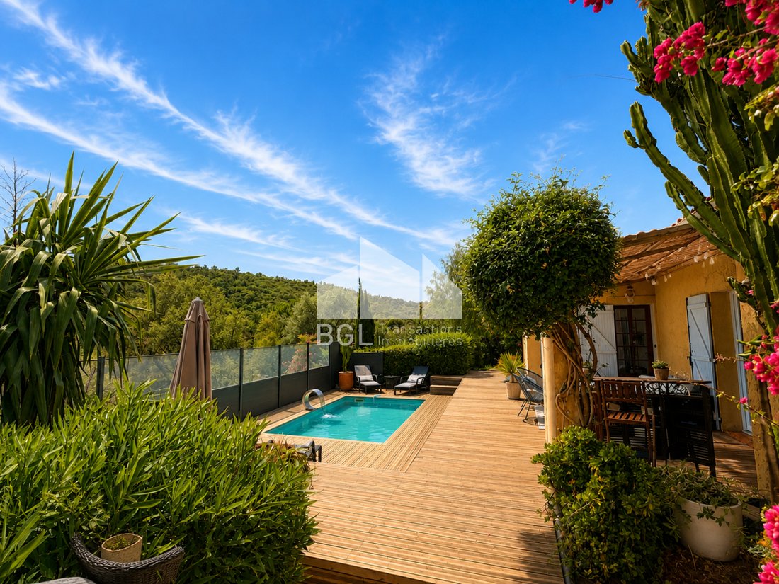 House in Nord Est, Bormes-les-Mimosas, France 4 - 17104028