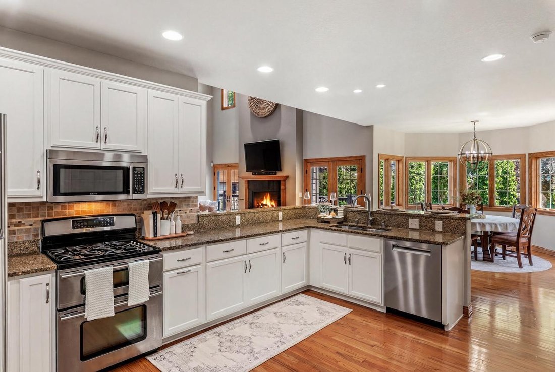 House in Wauwatosa, Wisconsin, United States 5 - 18141298