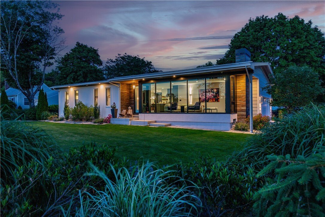 House in Warwick, Rhode Island, United States 4 - 18140676