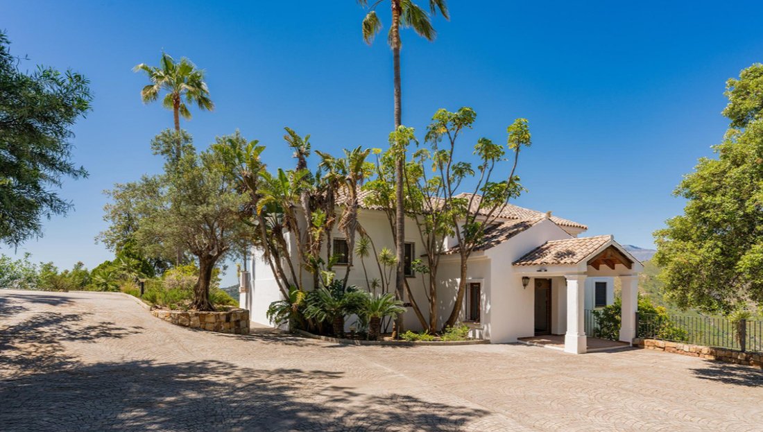 Villa in Marbella, Andalusia, Spain 4 - 18142497